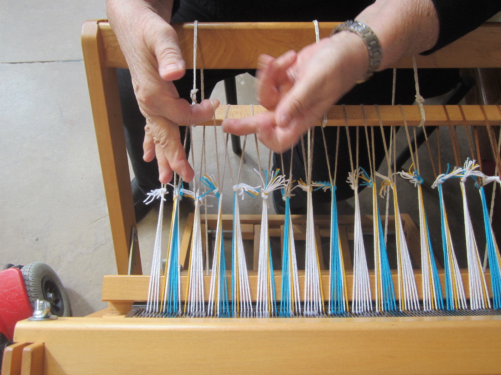 Threading a Warp on a Floor Loom
