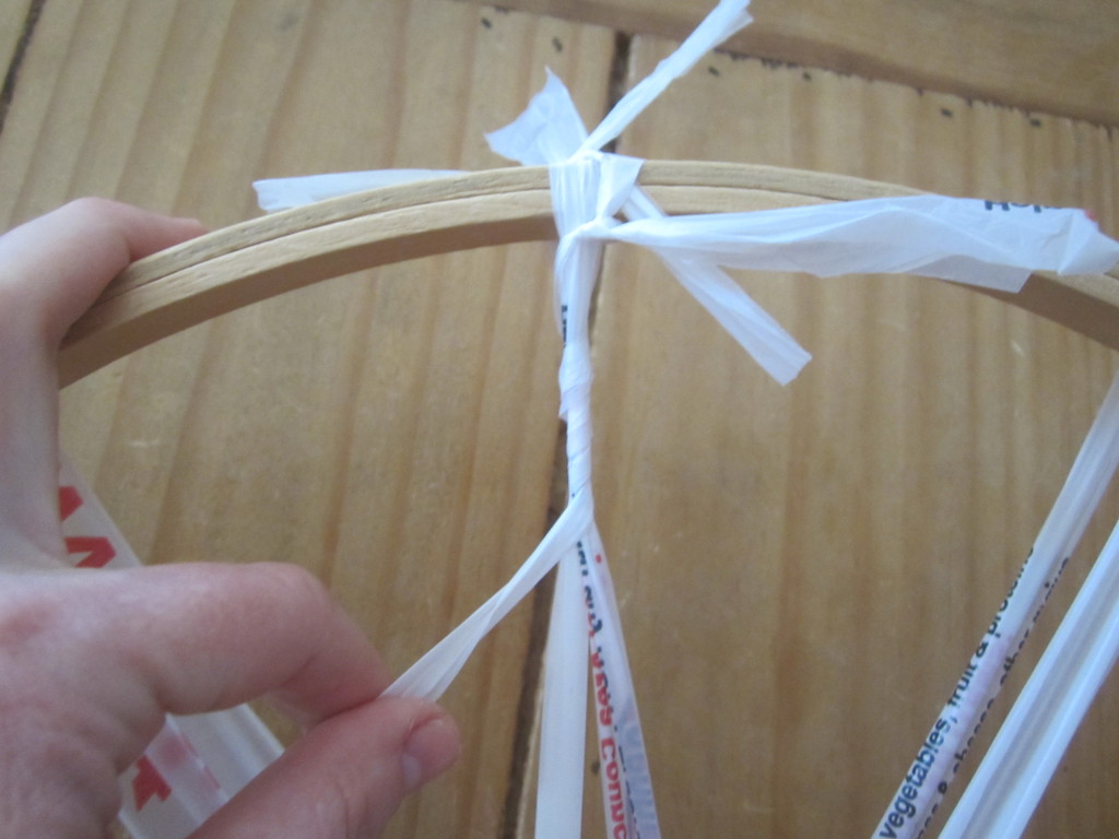 Wrapping two spokes together from the outside to the center