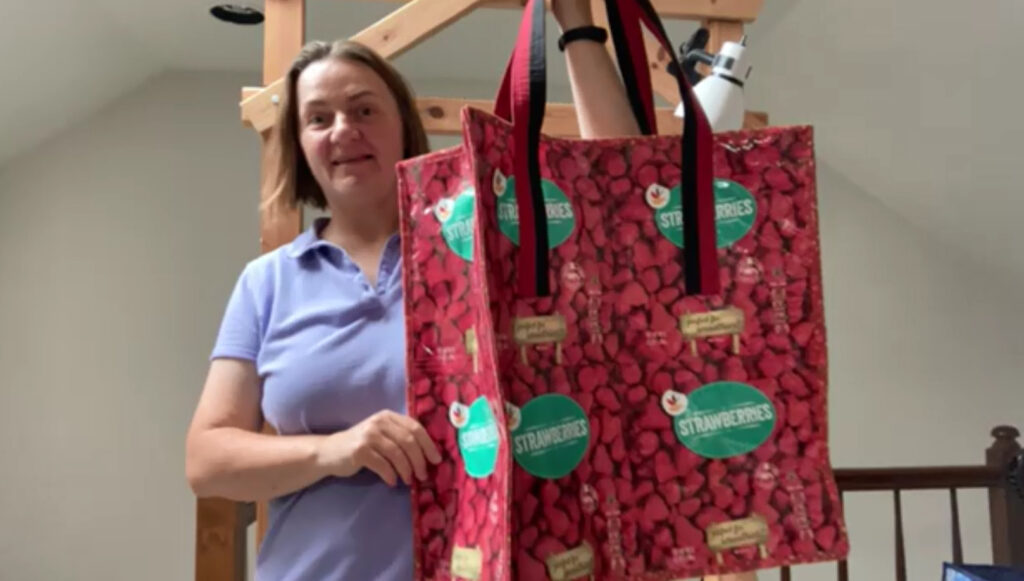 How to Make Bags from Recycled Food Packaging
